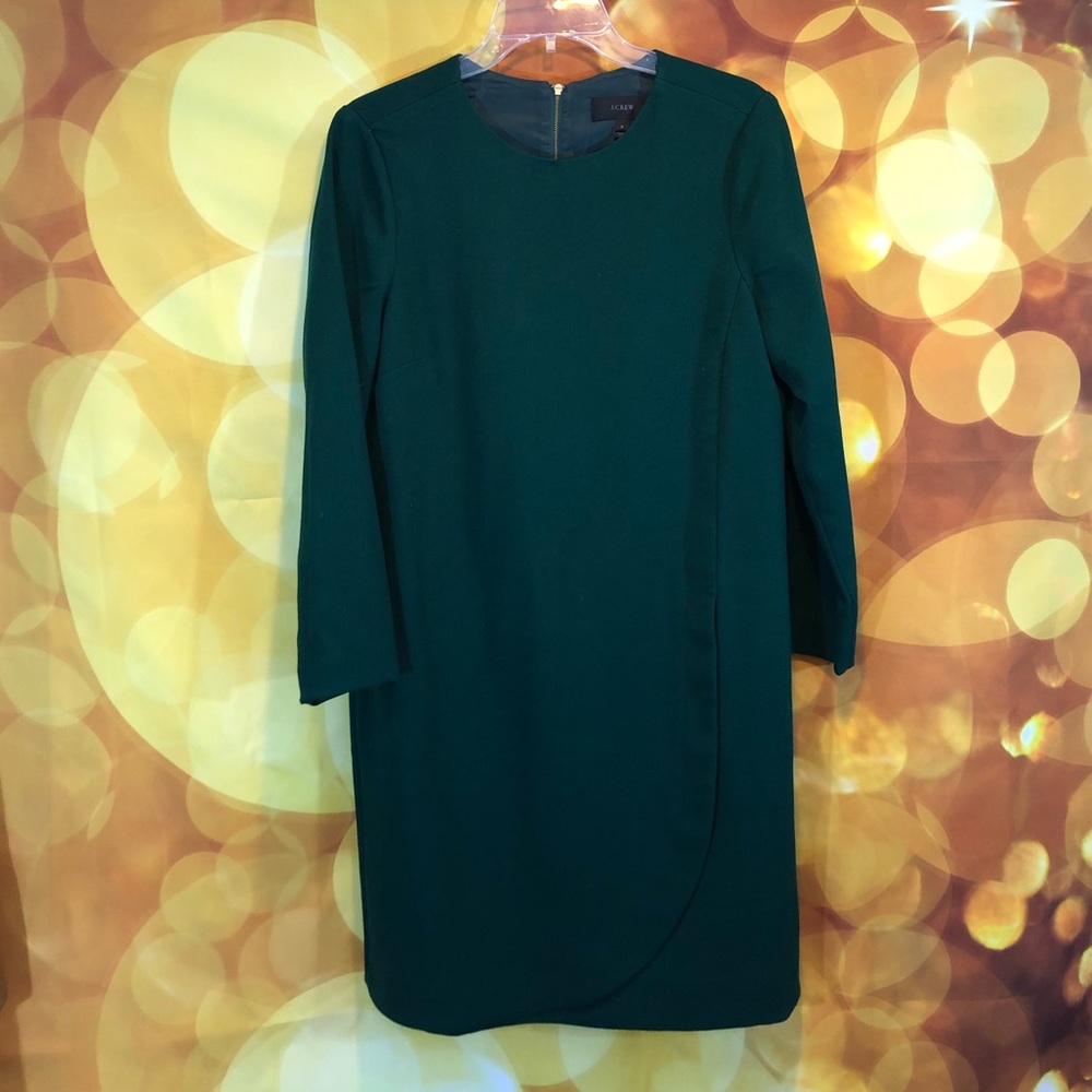 NWOT Hunter Green Overlap Long-Sleeves Shift Dress